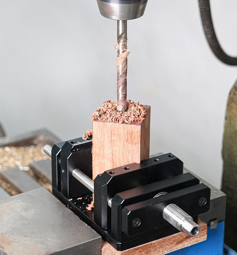 Woodworking Bench Vise - DIY木工用セルフセンタリングバイスベンチドリルクランプセンターパンチャー - 精密クランプとパンチング用の多用途木工ツール